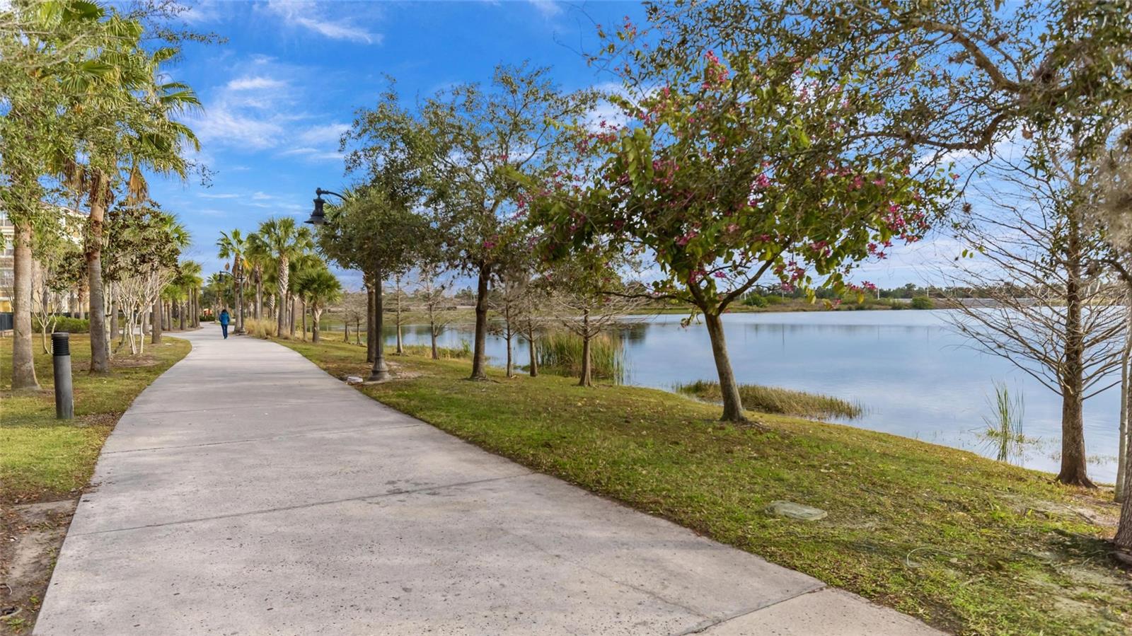 VISTA CAY AT HARBOR SQUARE CONDOMINIUM - Residential