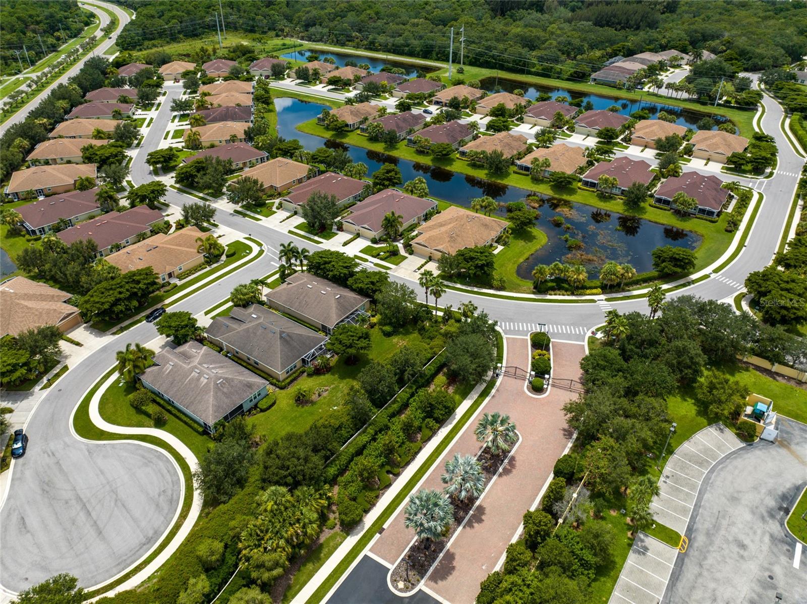 VERONA RESERVE - Residential