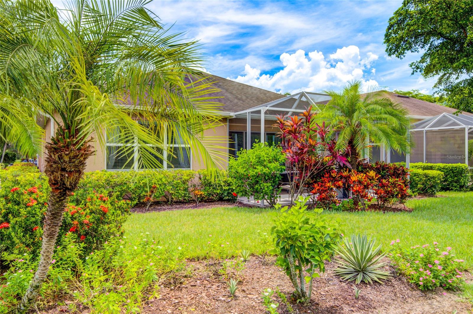 VERONA RESERVE - Residential