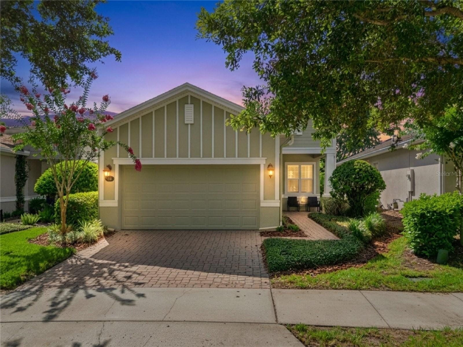 430 CYPRESS HILLS WAY