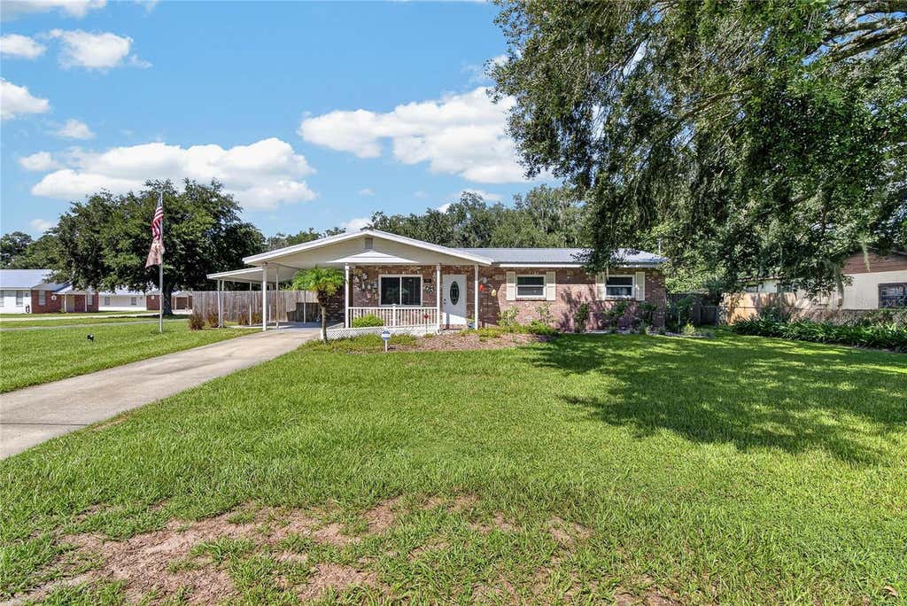 Photo of 2801 Blain Acres Road, Plant City, FL 33563 (MLS # TB8540299)