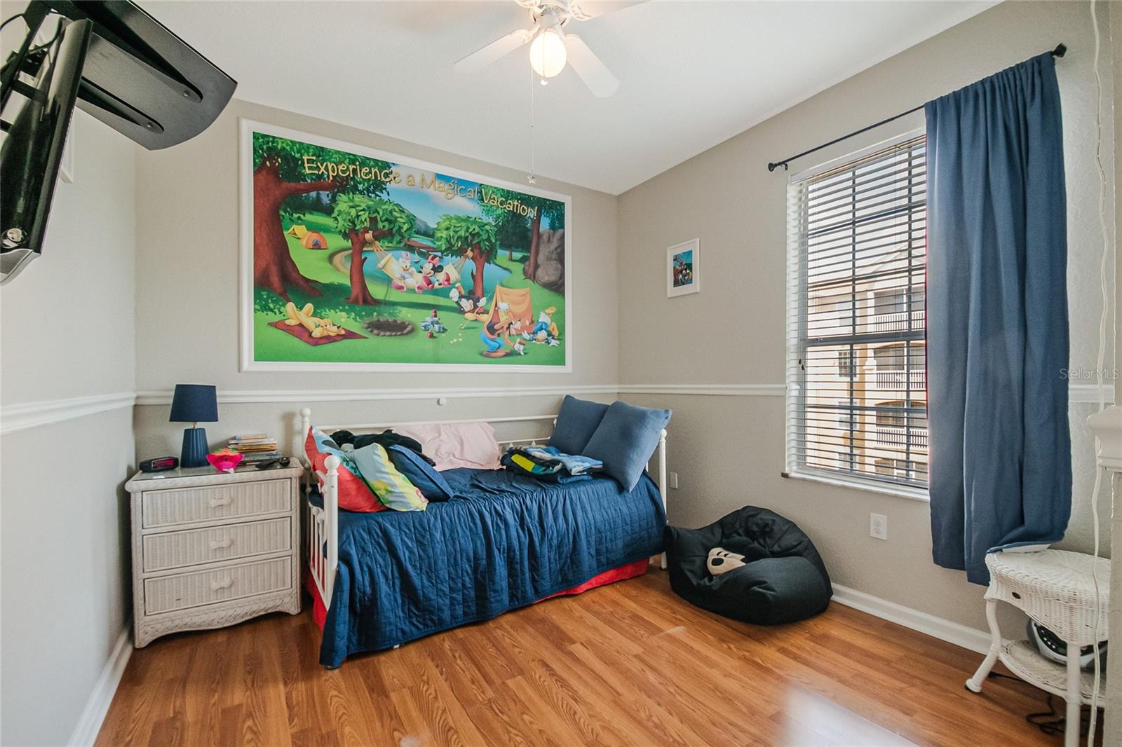 VENTURA AT WINDSOR HILLS CONDO PH 6 - Residential