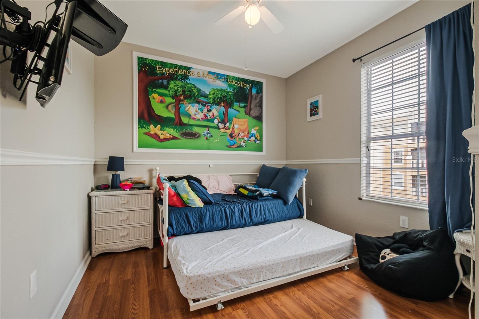 VENTURA AT WINDSOR HILLS CONDO PH 6 - Residential