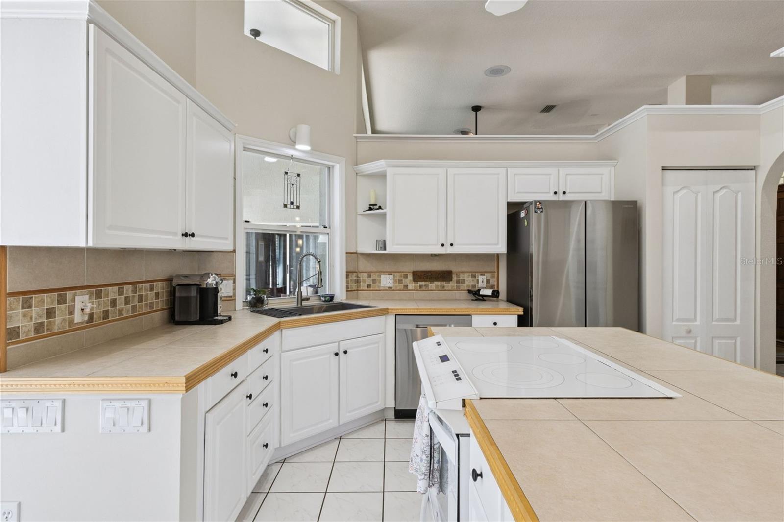 SILVER MDWS - Residential