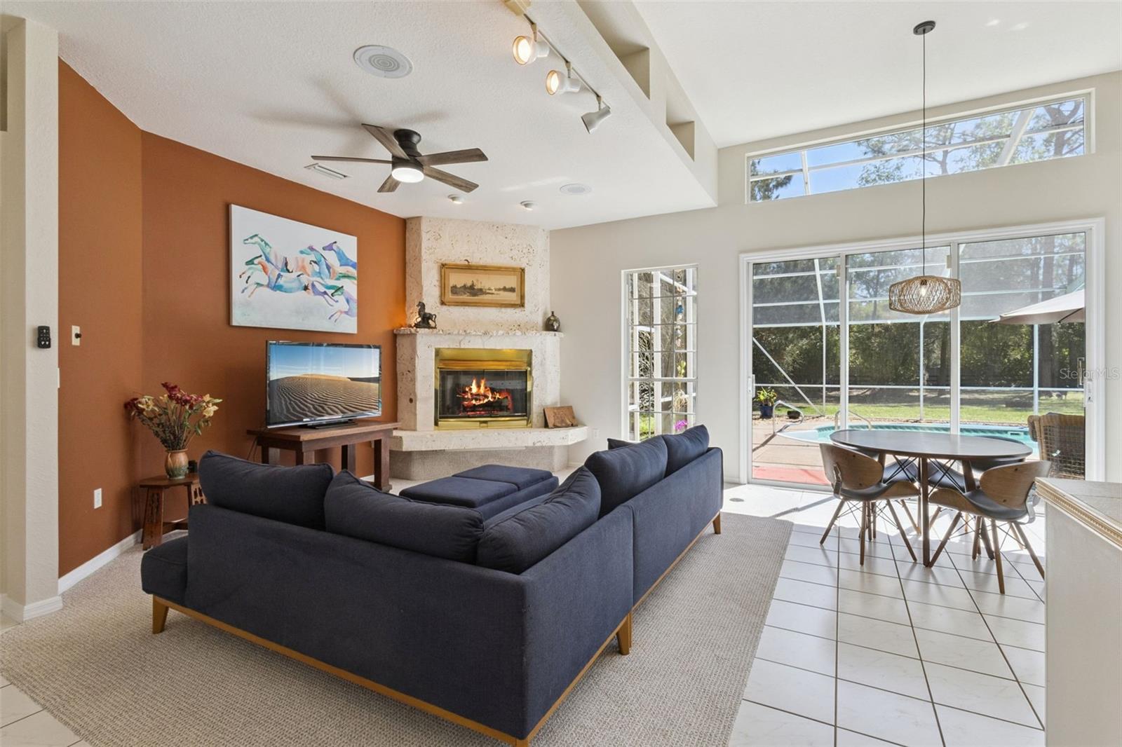SILVER MDWS - Residential