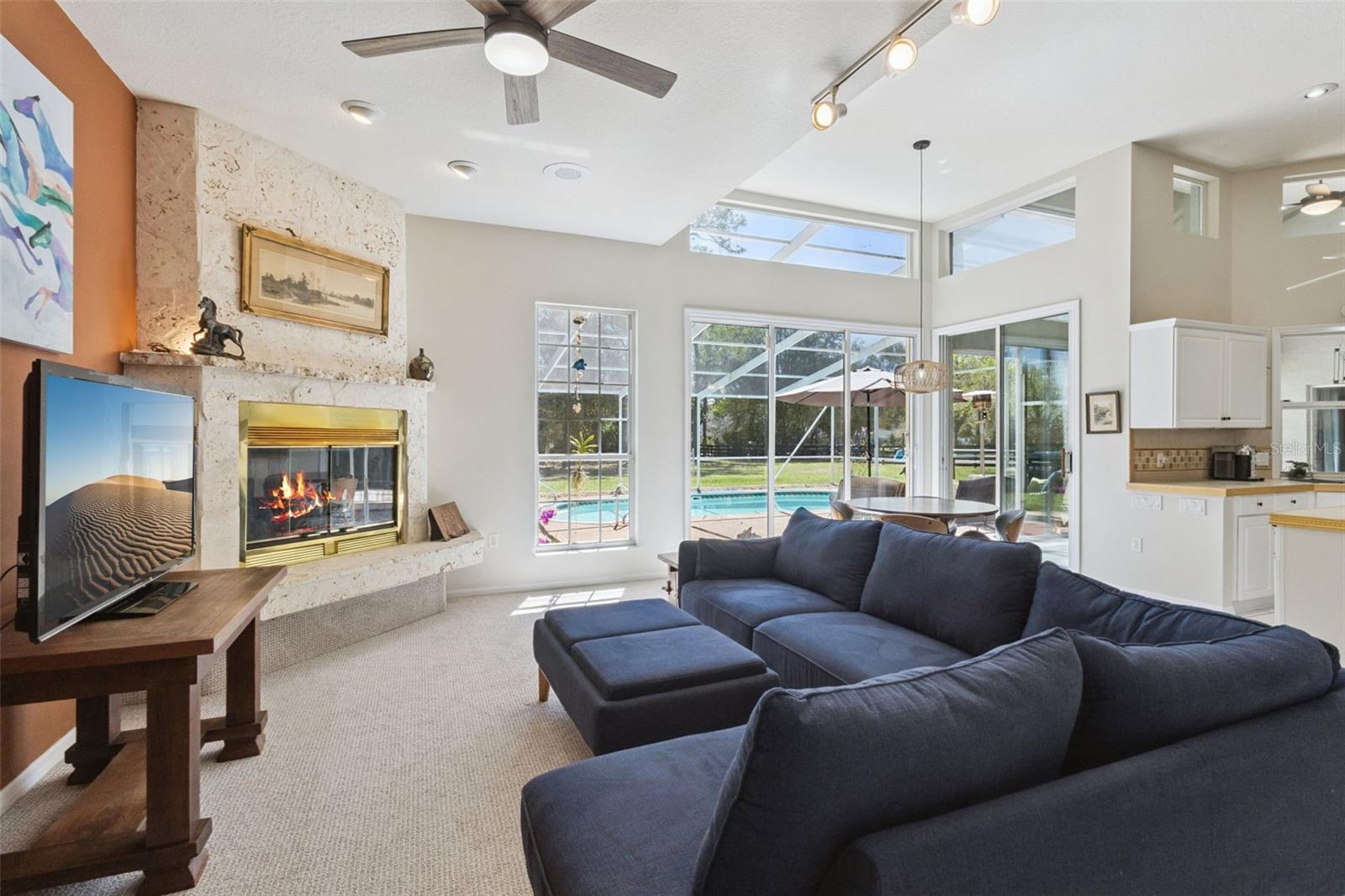 SILVER MDWS - Residential