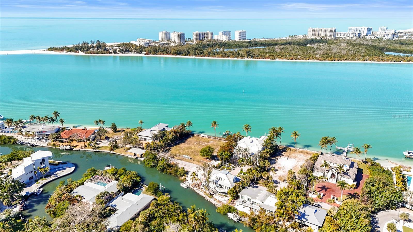 SIESTA REV OF - Land