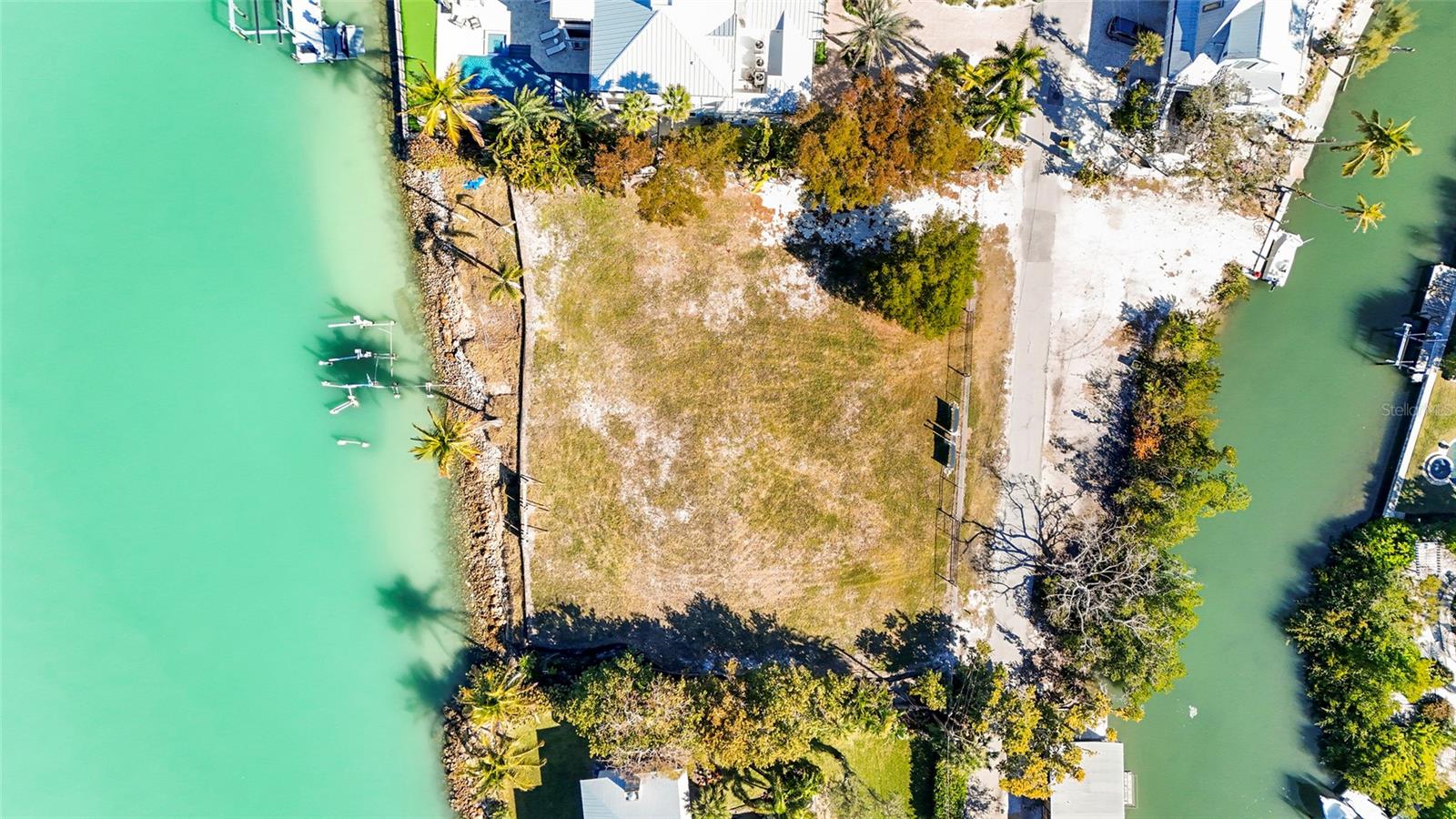 SIESTA REV OF - Land