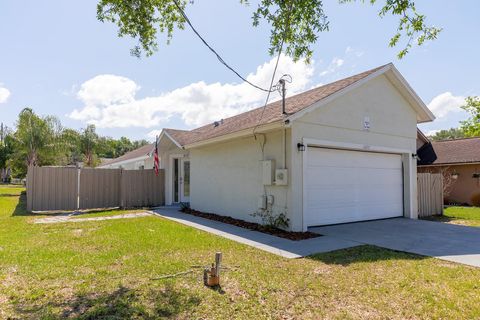 Photo of 1637 N Lakewood Avenue, Ocoee, FL 34761 (MLS # O6397912)