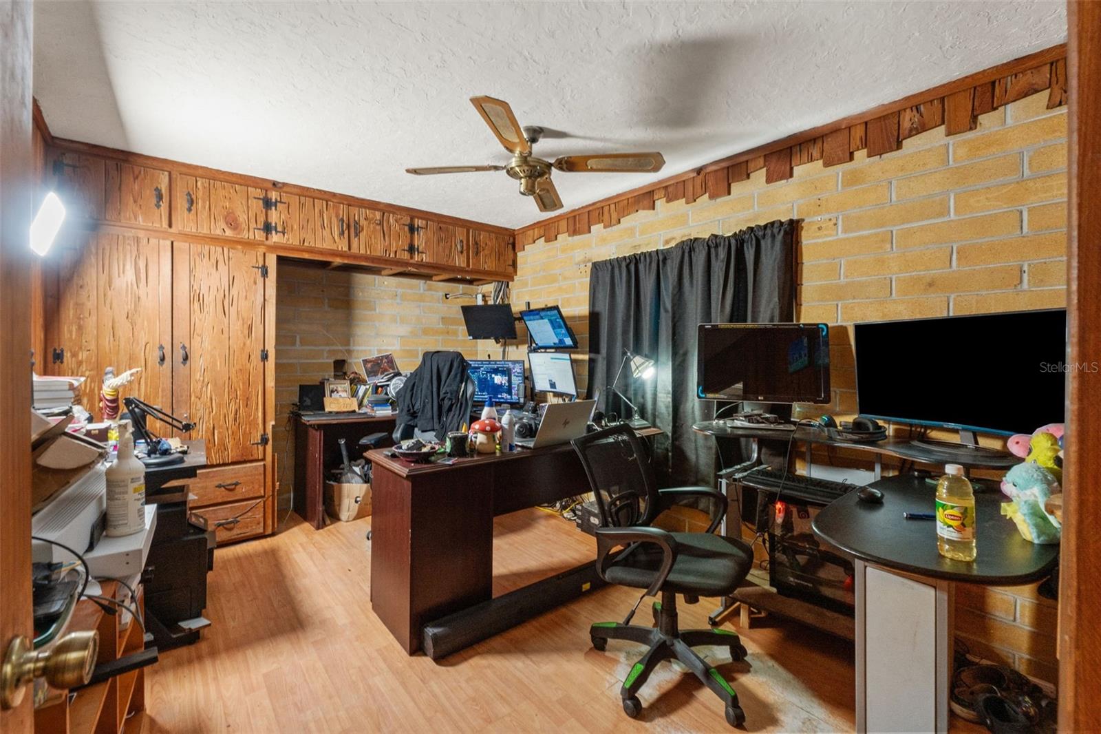 CAMELOT - Residential