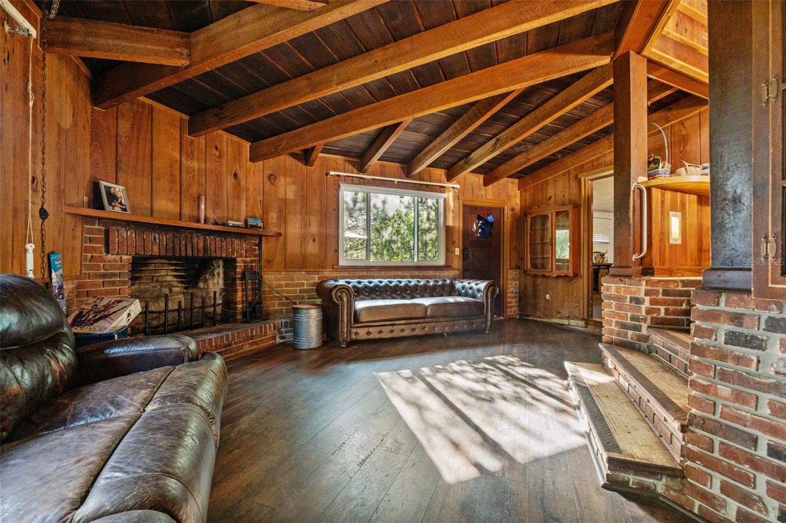 CAMELOT - Residential