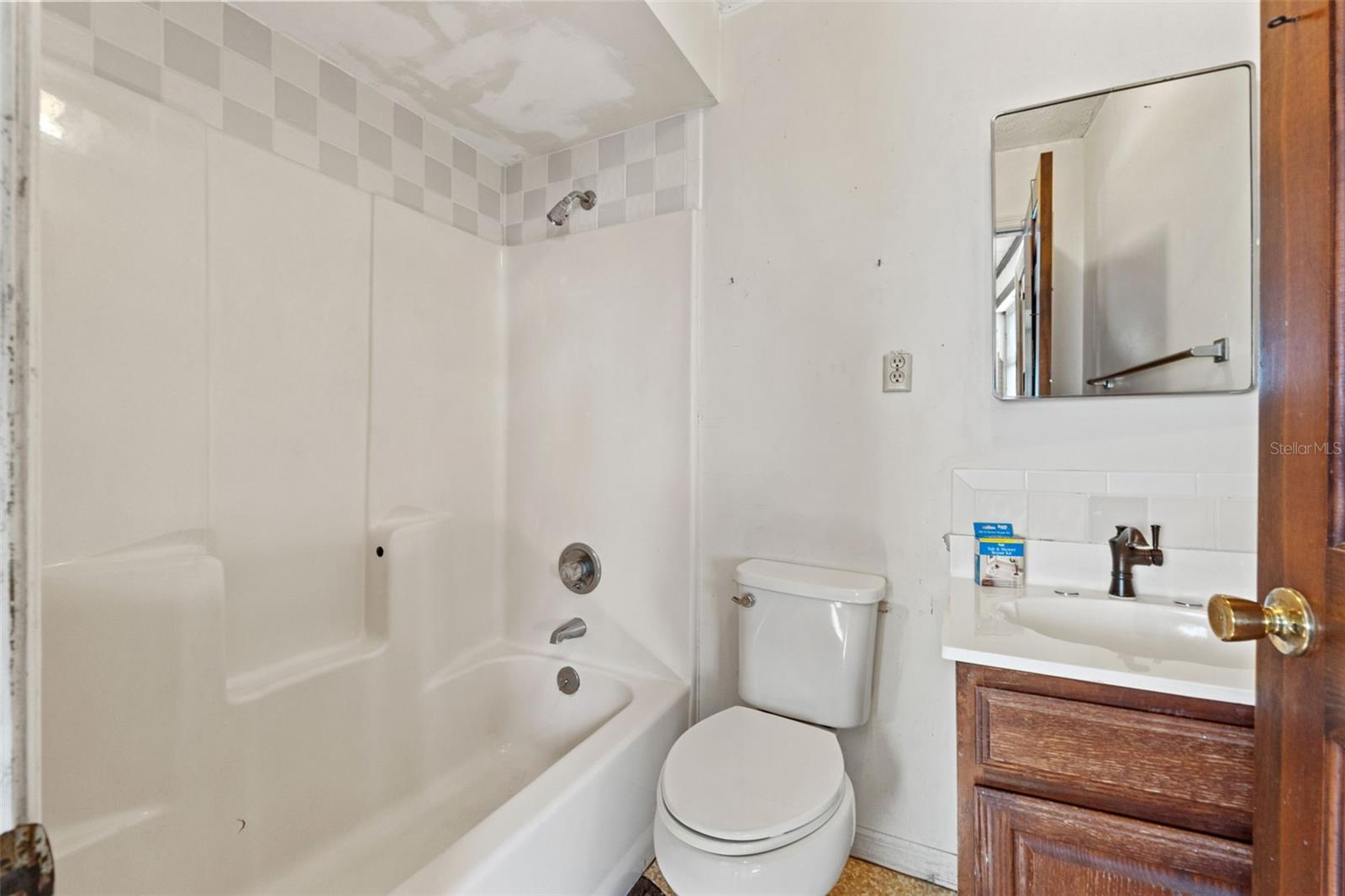 CAMELOT - Residential