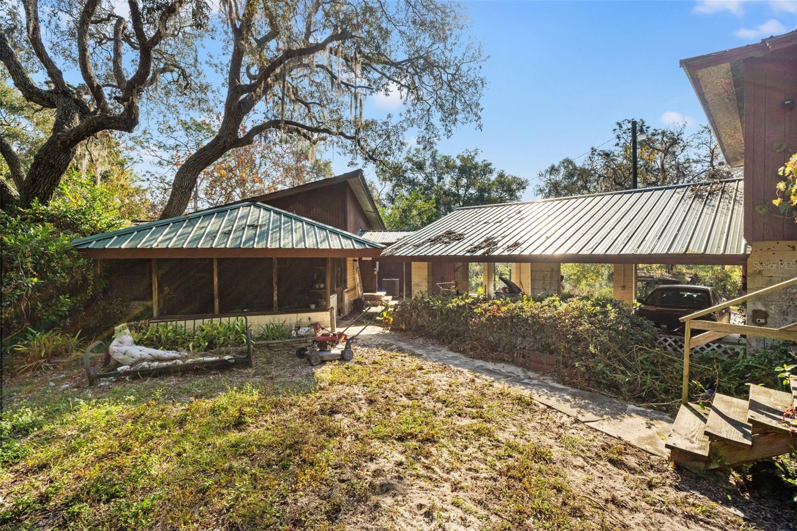 CAMELOT - Residential