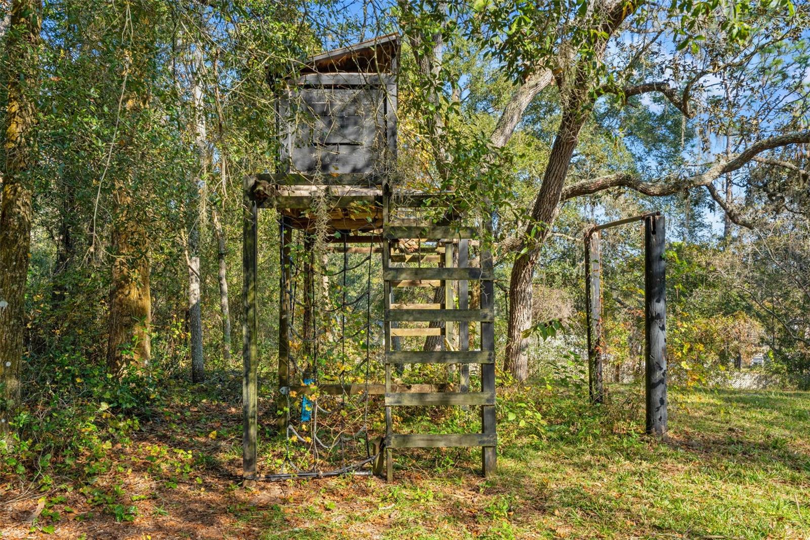 CAMELOT - Residential