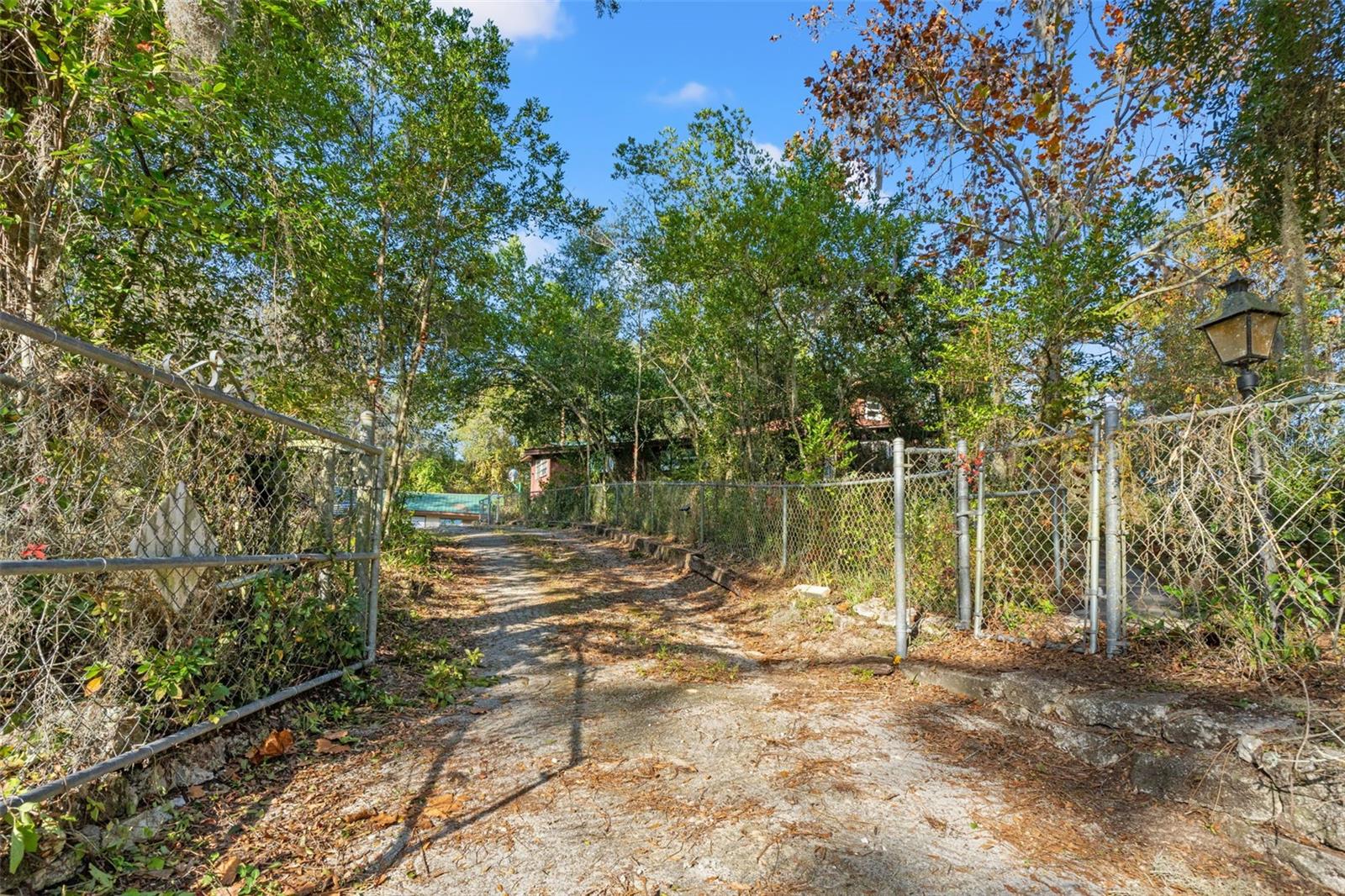 CAMELOT - Residential