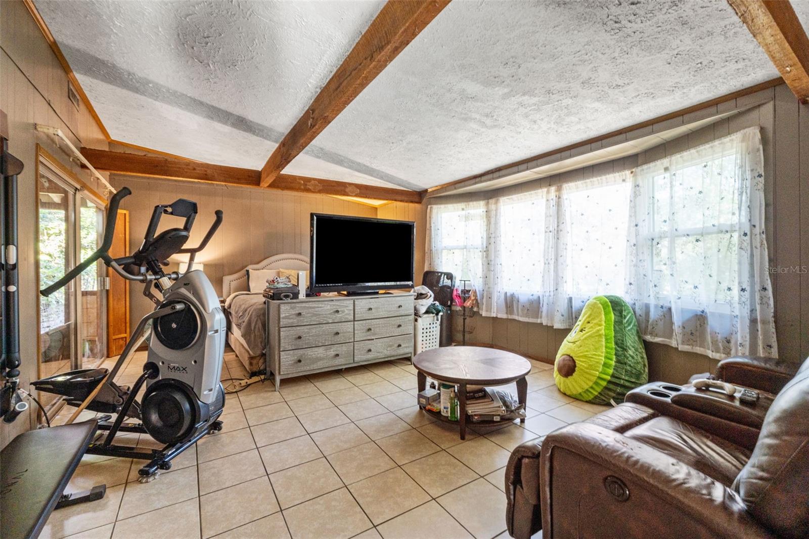 CAMELOT - Residential