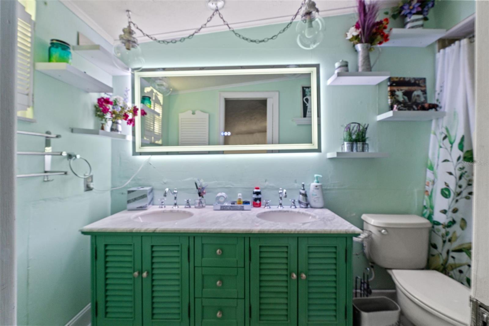 CAMELOT - Residential