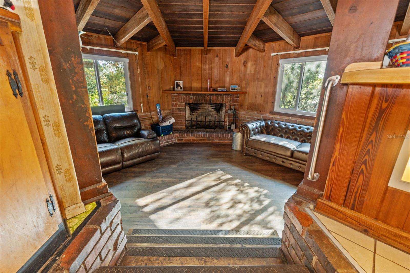 CAMELOT - Residential