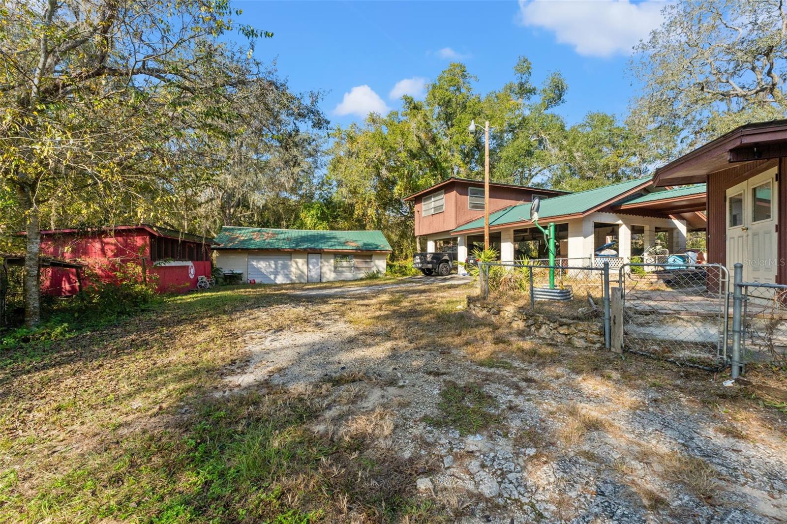 CAMELOT - Residential