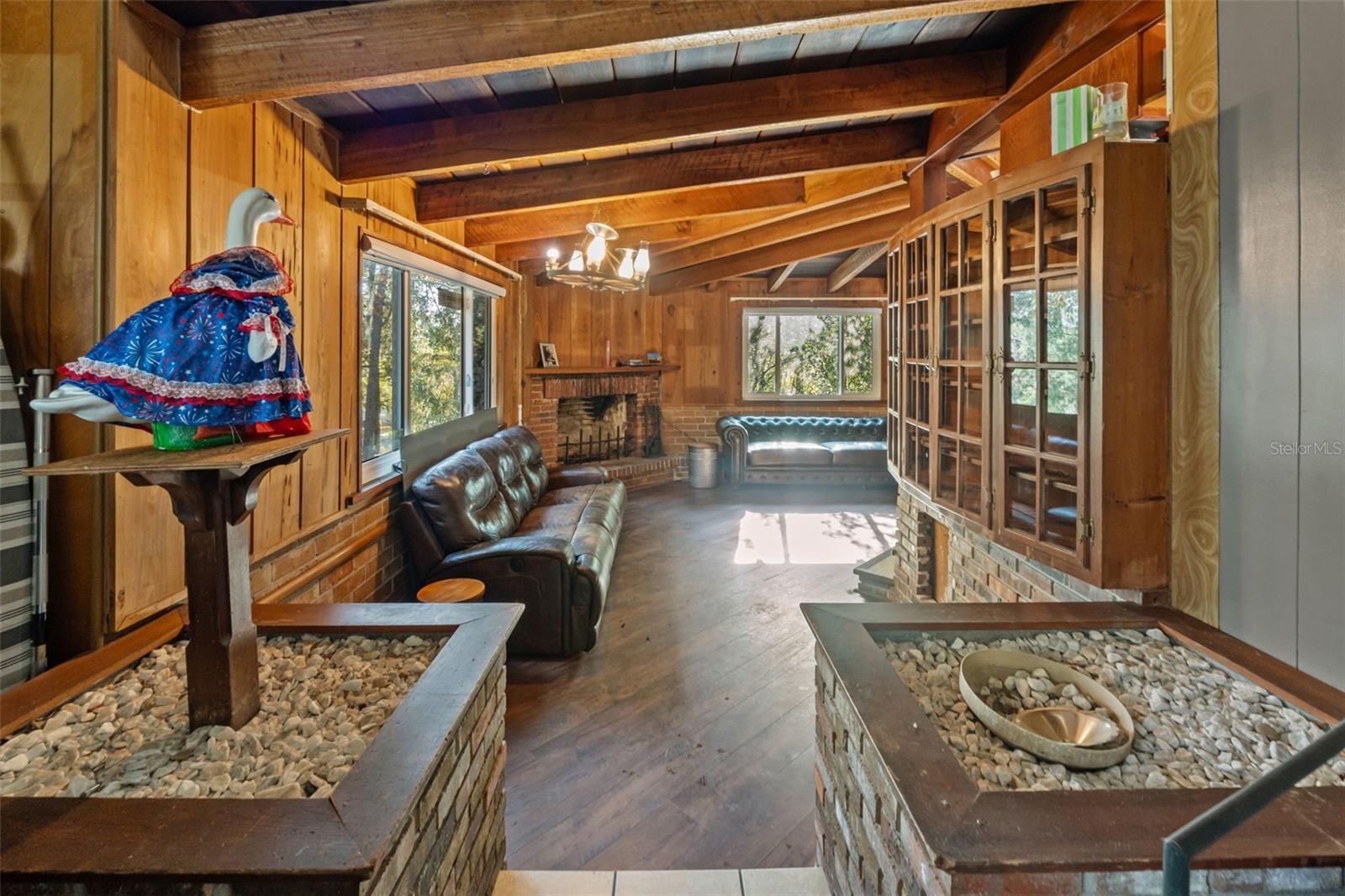 CAMELOT - Residential