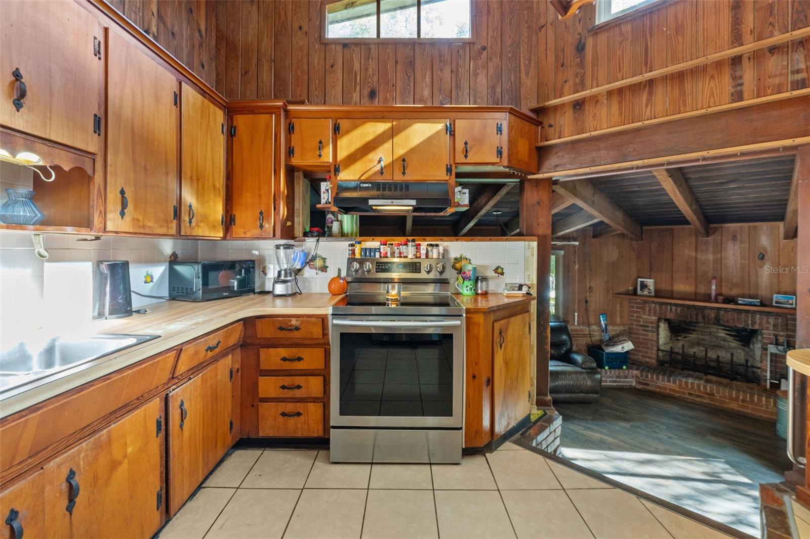 CAMELOT - Residential