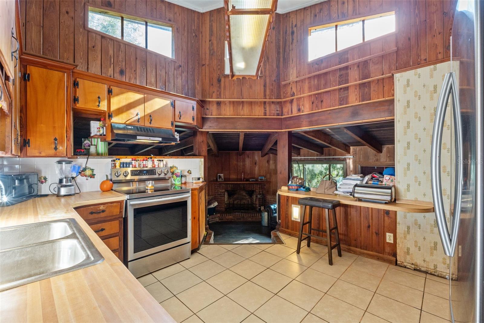 CAMELOT - Residential