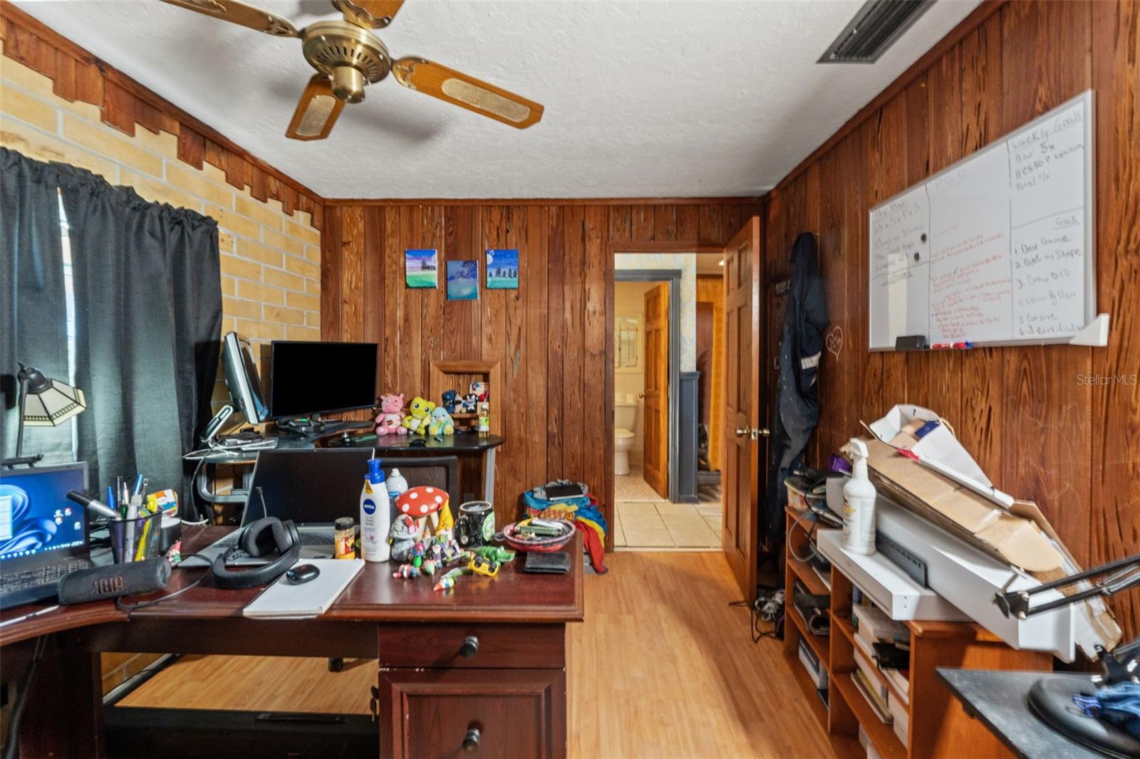 CAMELOT - Residential