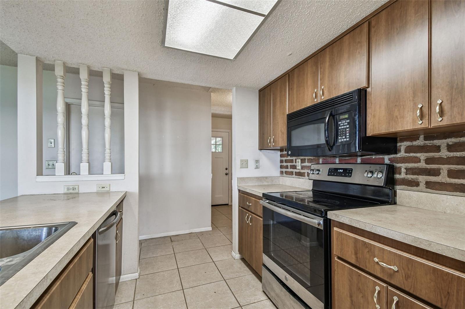 BEACON GROVES UNIT VI - Residential