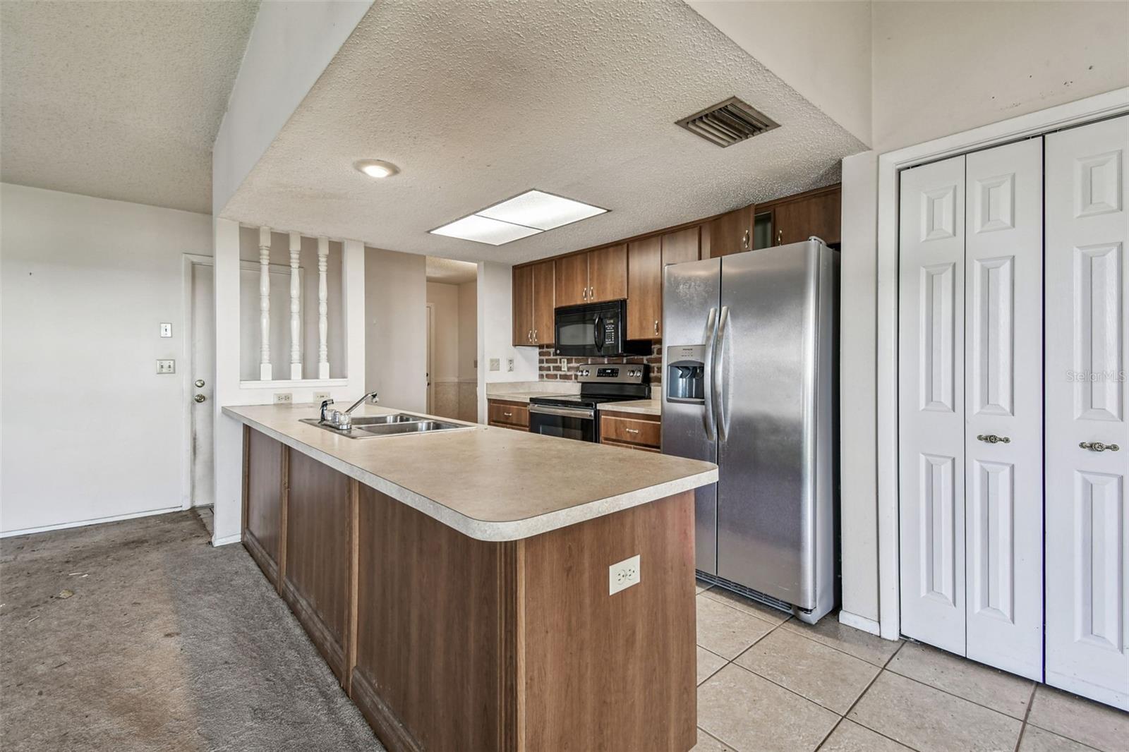 BEACON GROVES UNIT VI - Residential