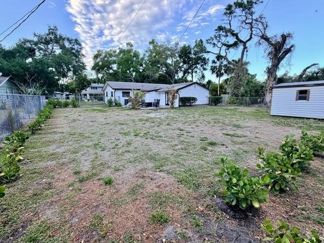 2440 HILLVIEW STREET