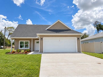 1336 DEAN AVE EUSTIS FL 32726