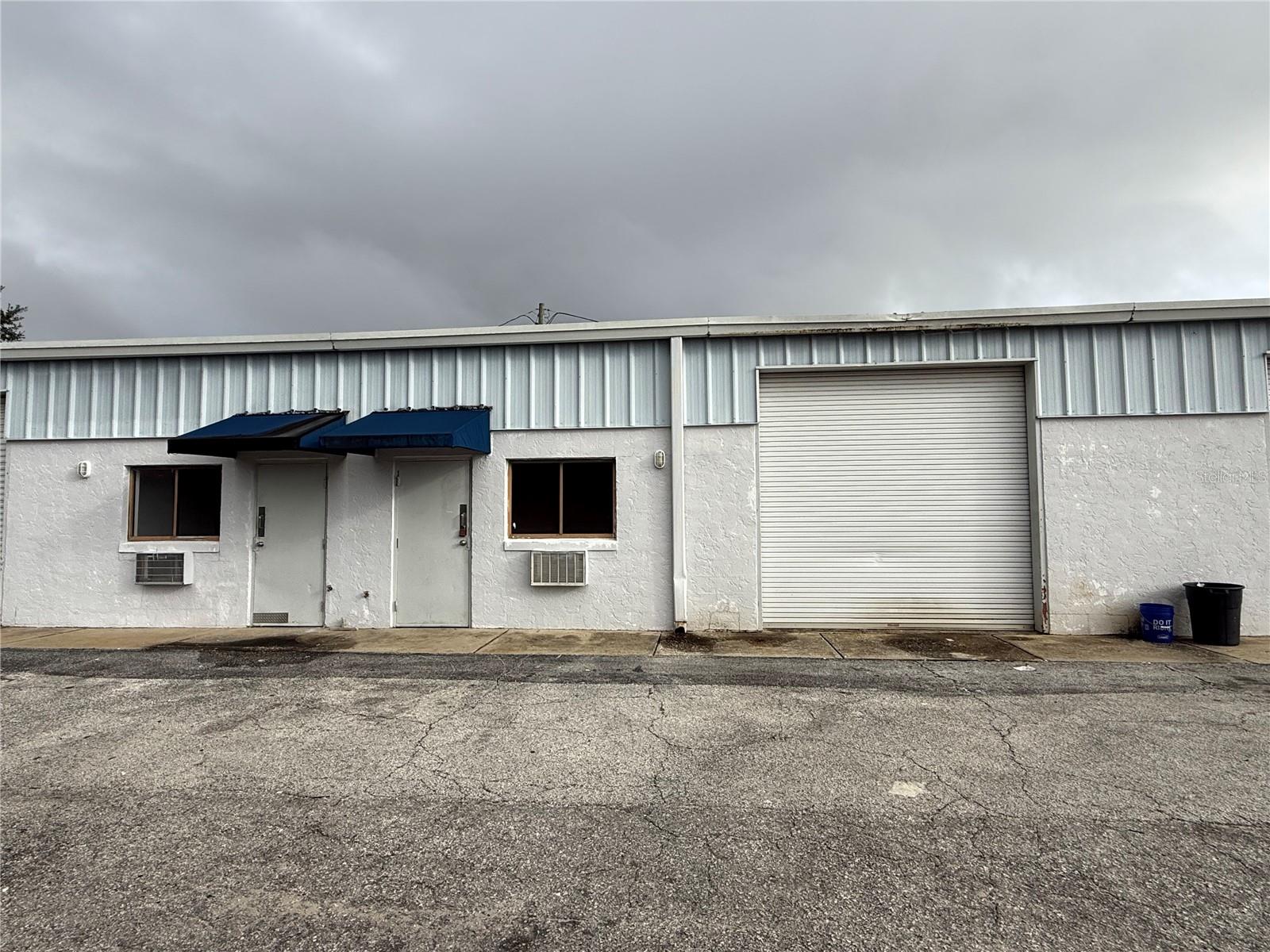SILVER SPGS SHORES UN 25 - Commercial Lease