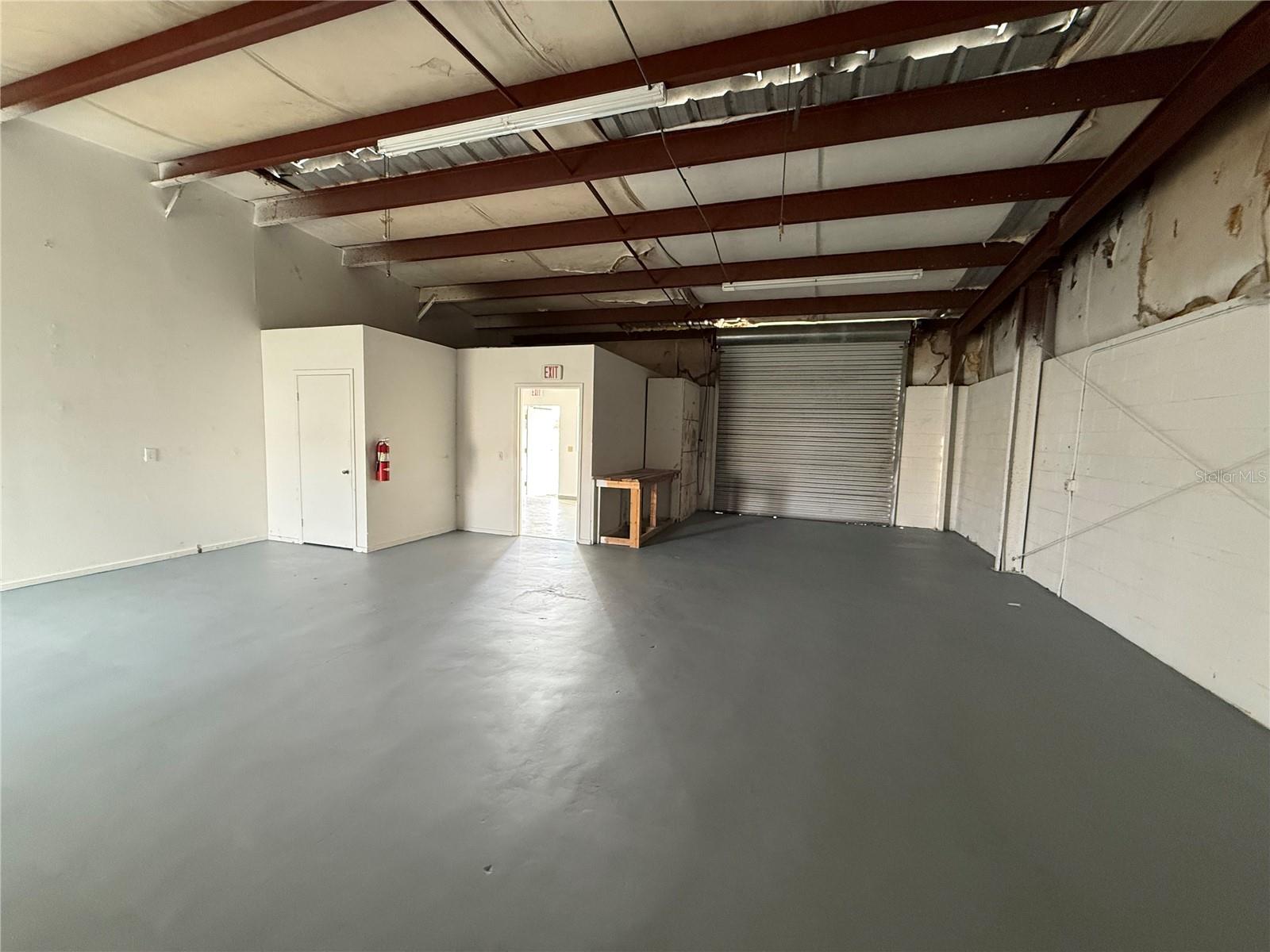SILVER SPGS SHORES UN 25 - Commercial Lease