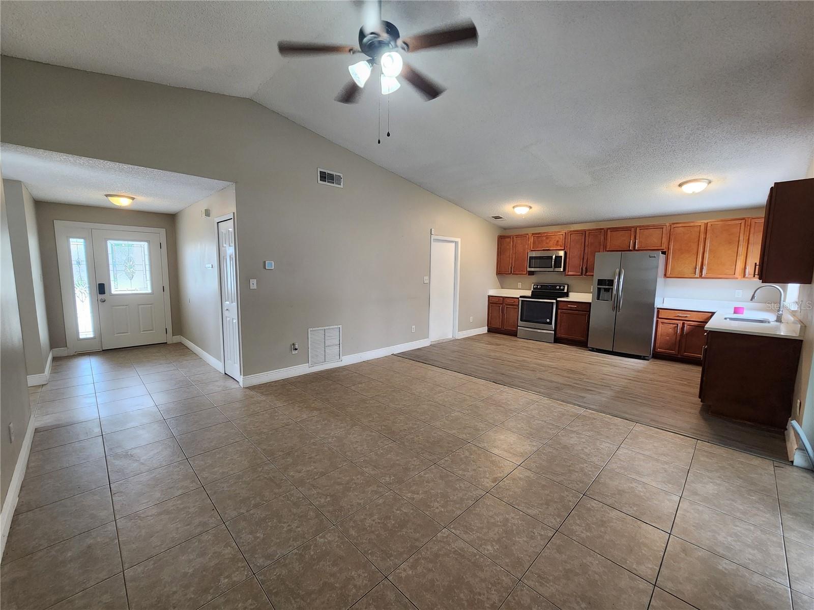 11500 BENBOW COURT