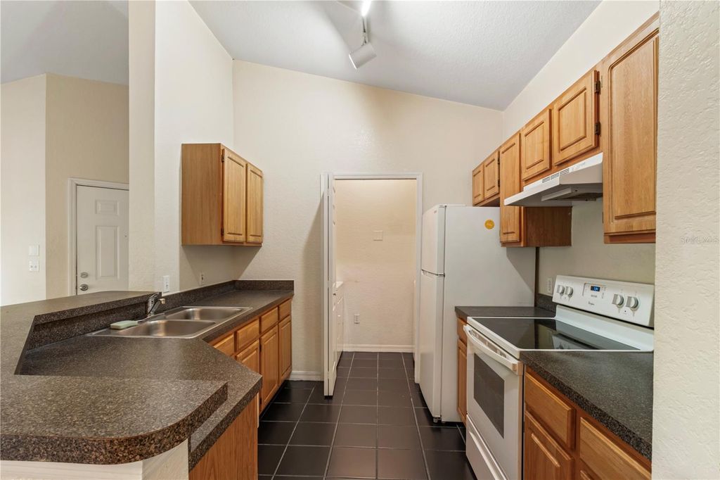 Photo of 6025 Westgate Drive #2533, Orlando, FL 32835 (MLS # O6400296)