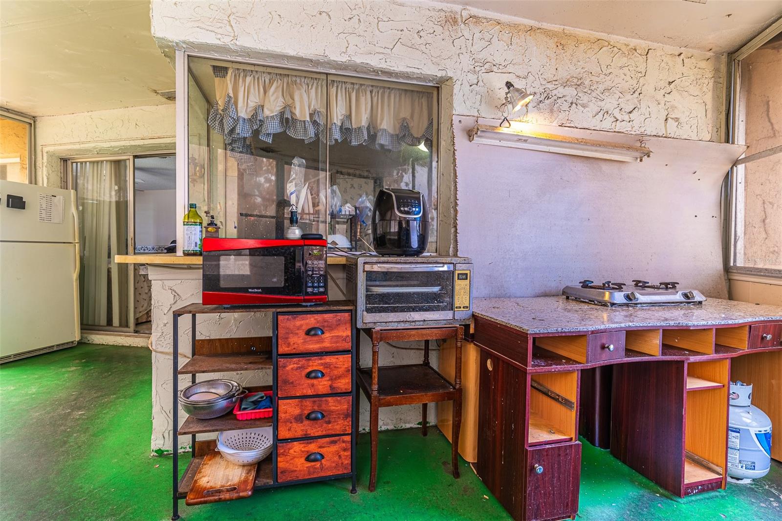 GRAND PRIX HEIGHTS - Residential