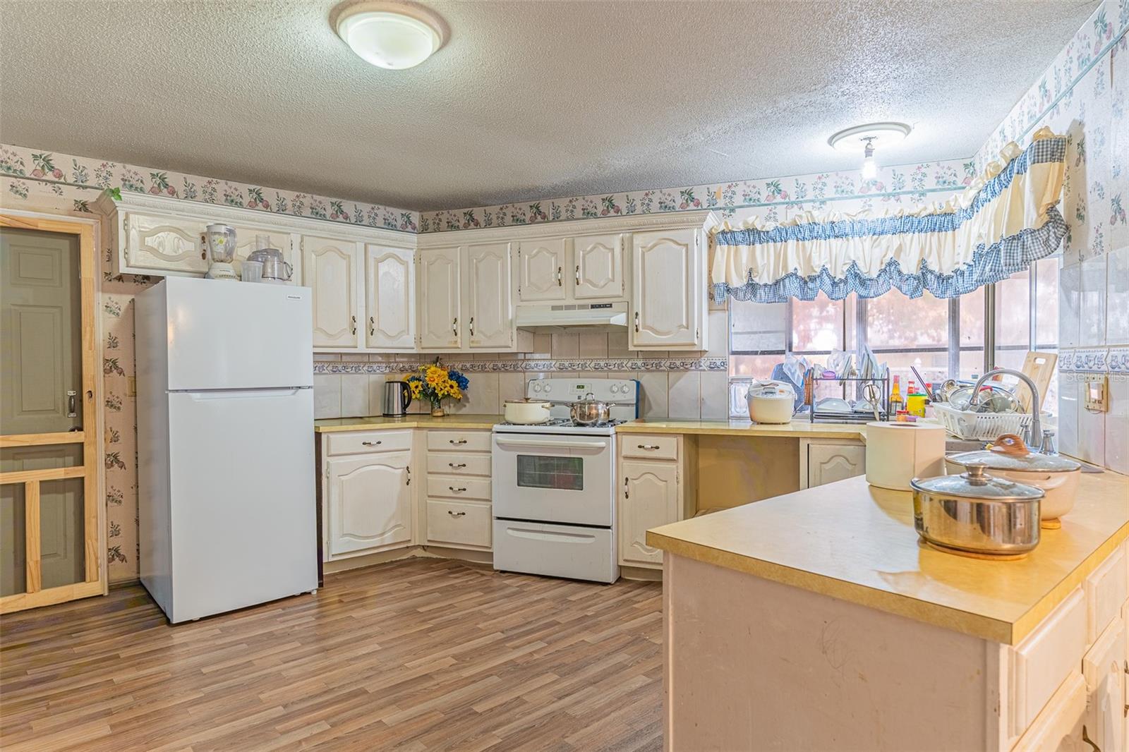 GRAND PRIX HEIGHTS - Residential