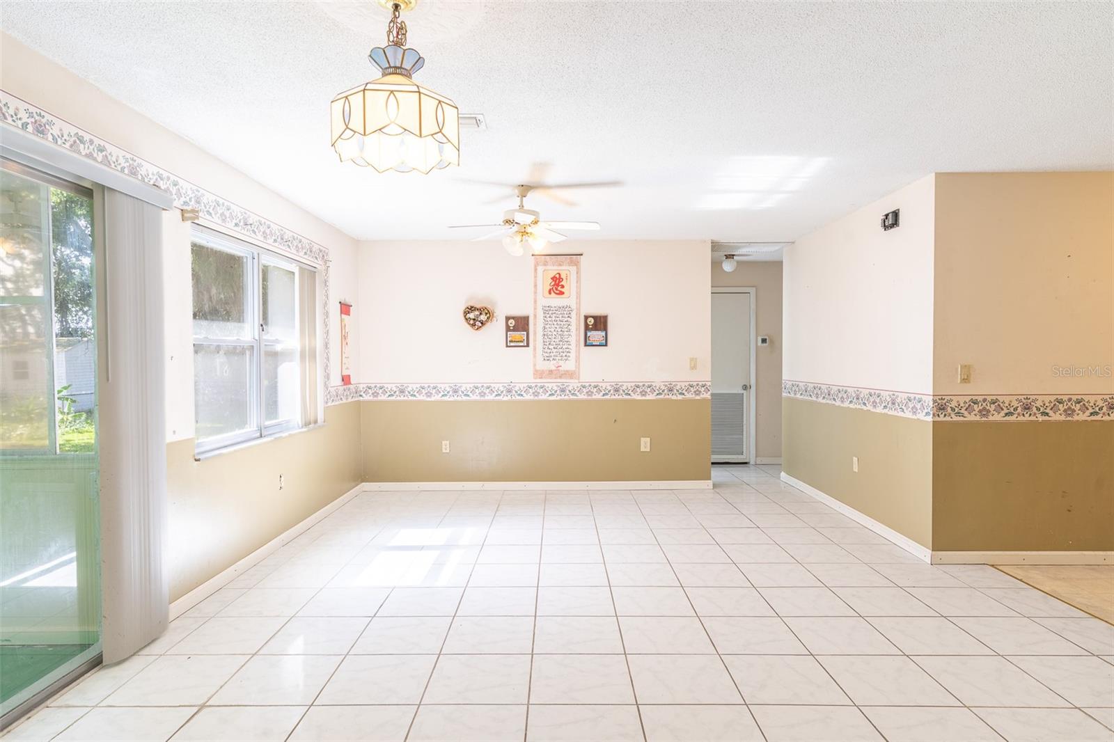 1318 DEER PARK COURT
