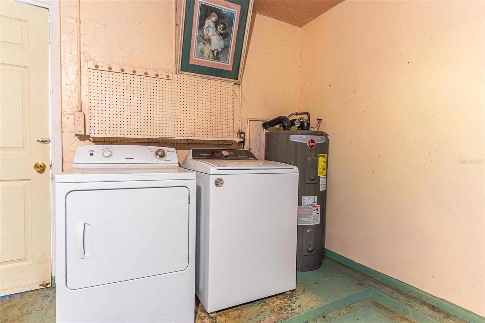 GRAND PRIX HEIGHTS - Residential