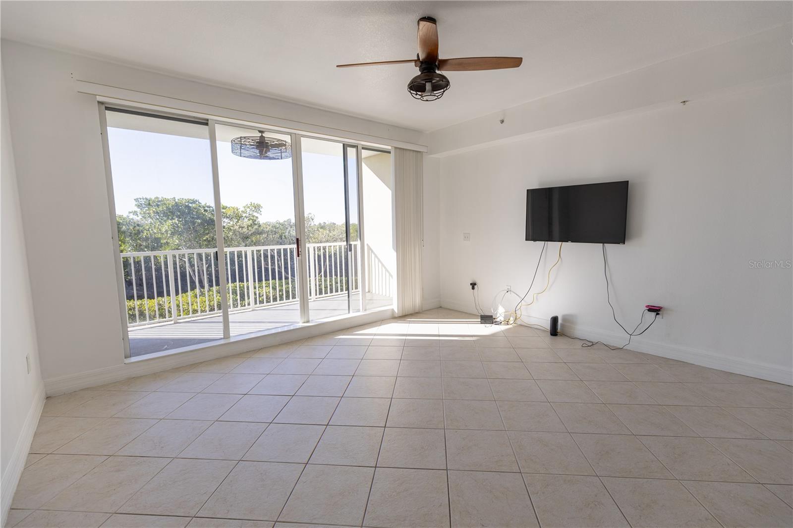 BAHIA BEACH TWNHMS PH 2 - Residential