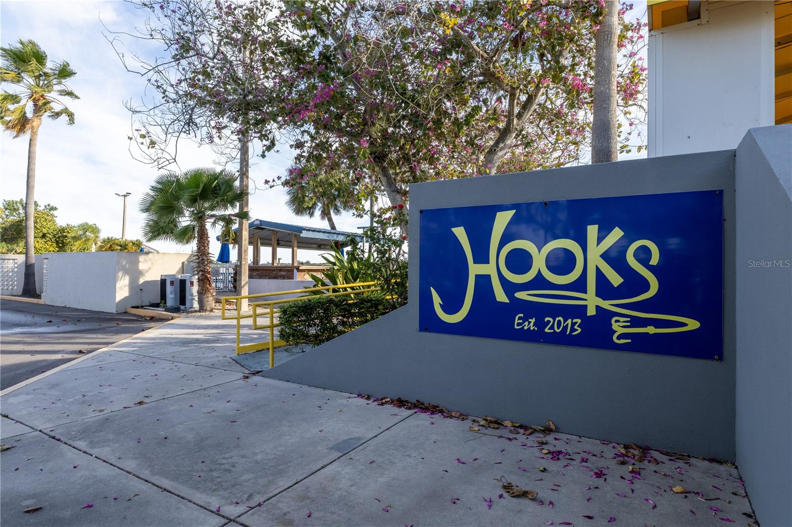 BAHIA BEACH TWNHMS PH 2 - Residential