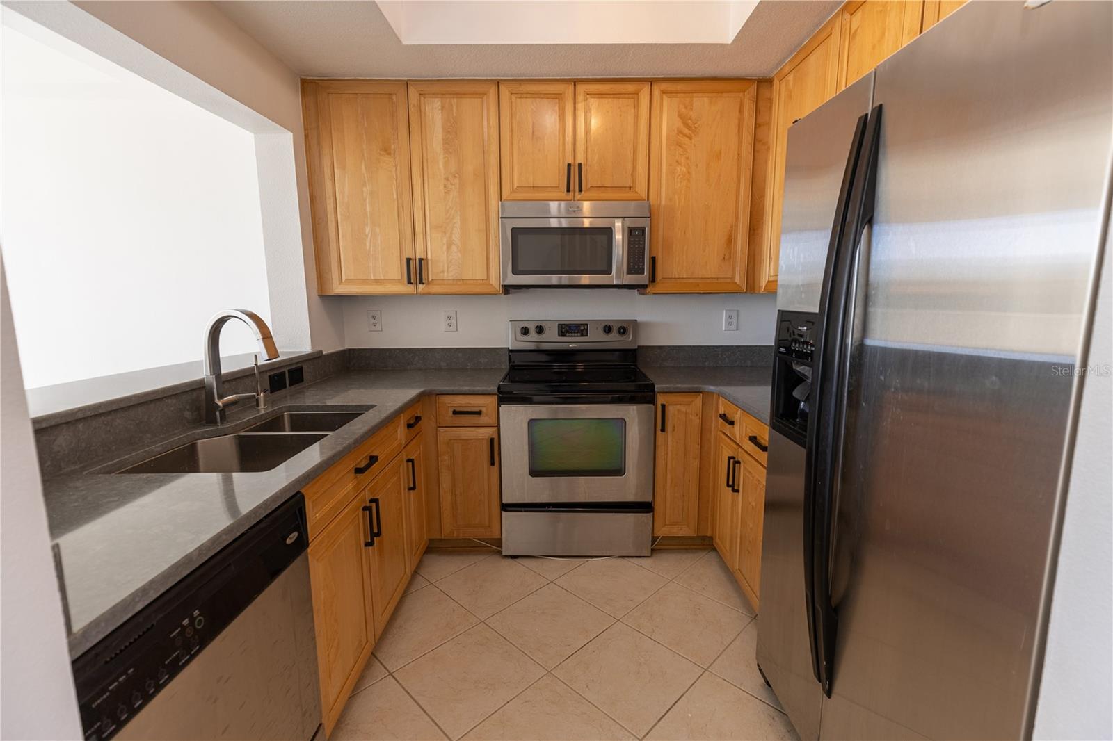 BAHIA BEACH TWNHMS PH 2 - Residential