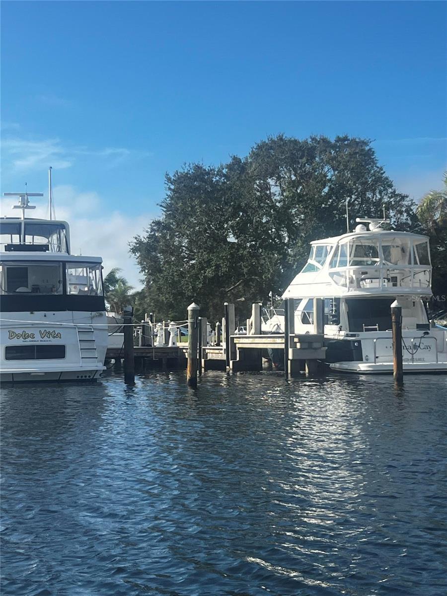 2600 HARBOURSIDE DRIVE C3, LONGBOAT KEY, FL, 34228 2 2600 HARBOURSIDE DRIVE C3