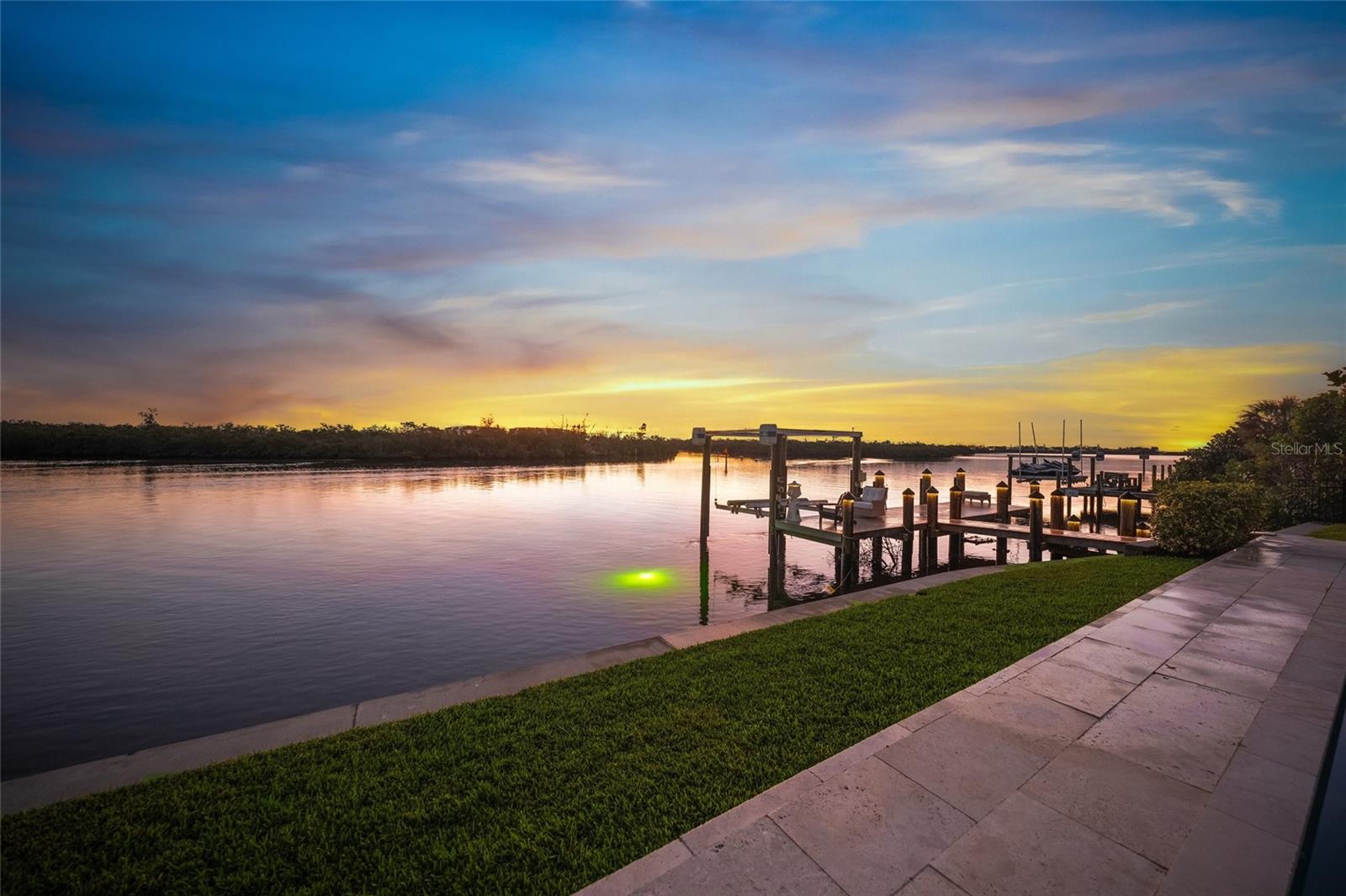 SIESTA COVE SUB - Residential