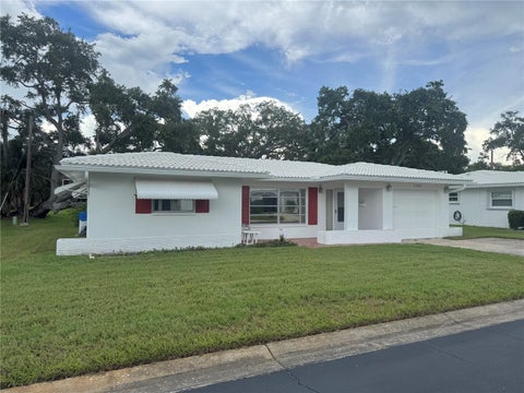 Photo of 14245 93rd Avenue, Seminole, FL 33776 (MLS # GC542973)