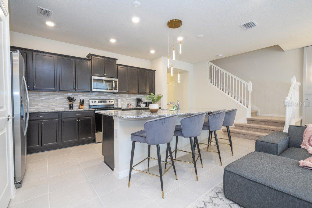 WINDSOR ISLAND RESIDENCE PH 3 - Residential