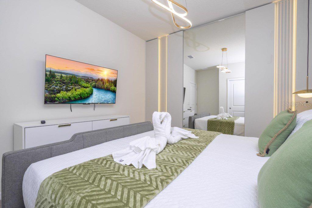 WINDSOR ISLAND RESIDENCE PH 3 - Residential