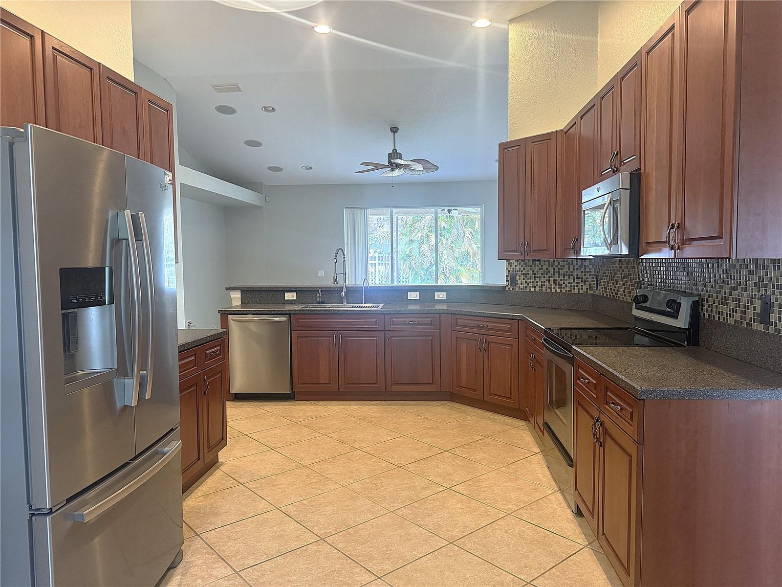 RIVERCREST PH 1B2 - Residential Lease