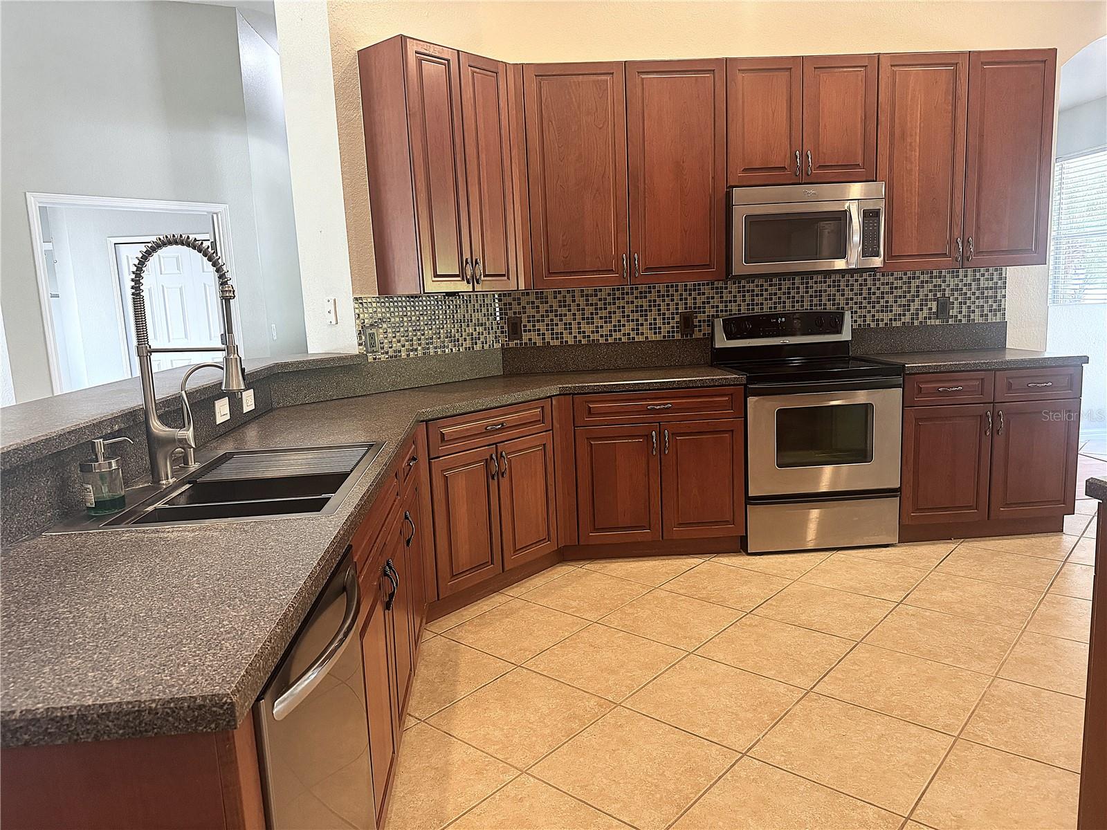 RIVERCREST PH 1B2 - Residential Lease