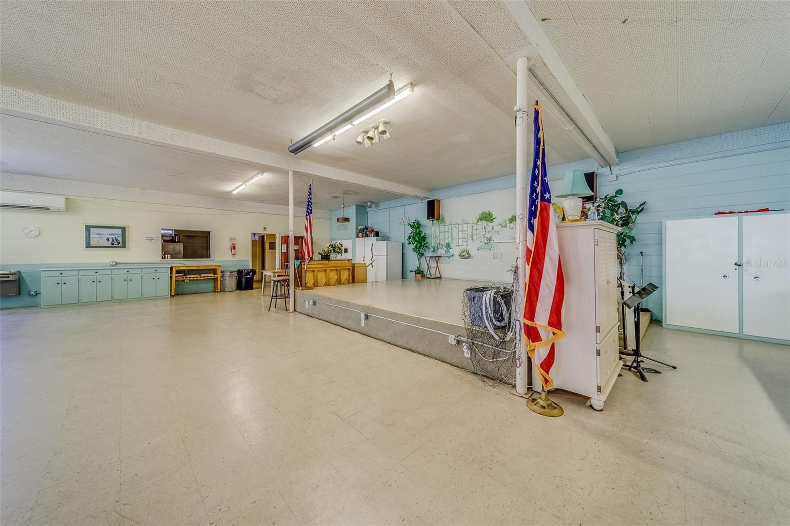 TOWN APTS CONDO - Residential